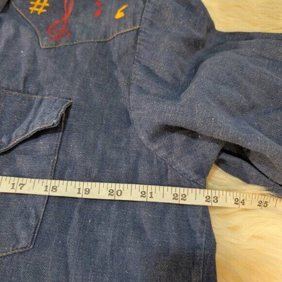 Vintage GWG Denim Pearl Snap Western Shirt - Picture 13 of 13